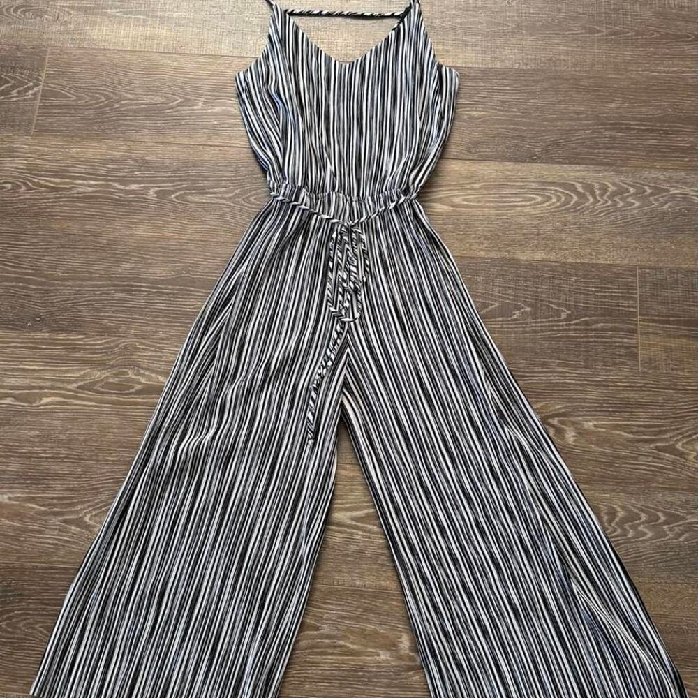 Xhilaration Women's Black and White Jumpsuit